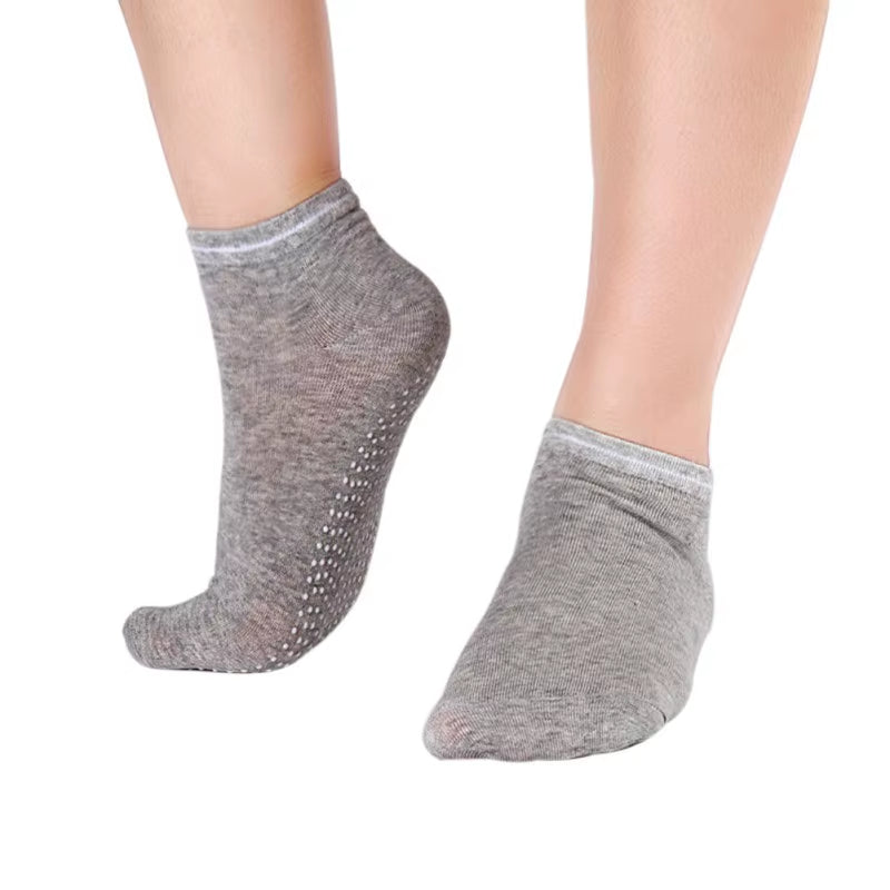 Women Yoga Pilates Socks Anti-Slip Socks Breathable Cotton Ballet Socks Good Grip for Women